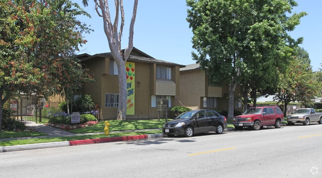 Photo - Riverstone Apartments