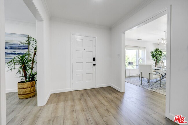 Photo - 344 S Camden Dr