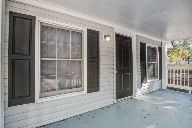 Photo - 4716 Mint Ave