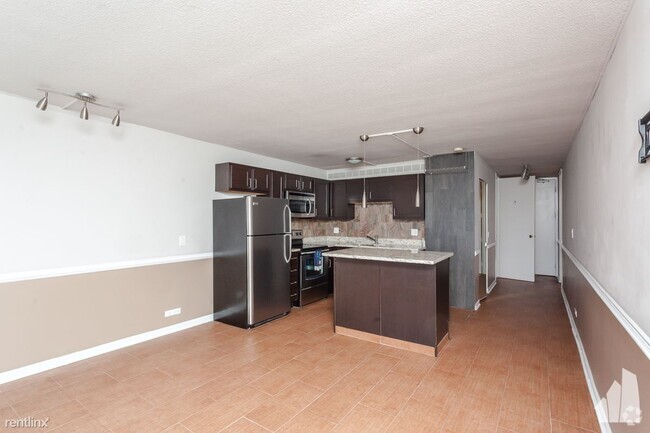 Building Photo - Studio, 1 bath Condo - 2728 N Hampden Ct