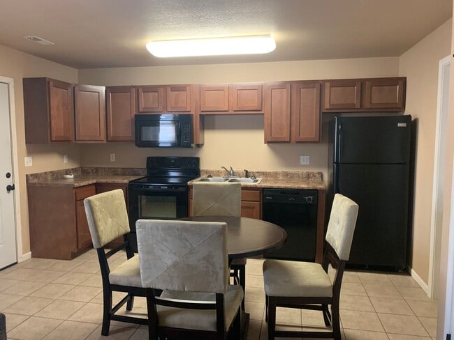 Photo - 20910 Humanity Ln Unidad D