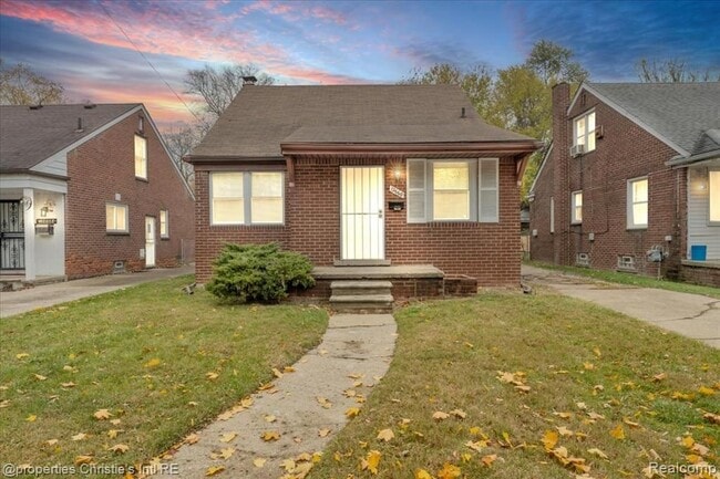 Building Photo - 12660 Grandmont Ave