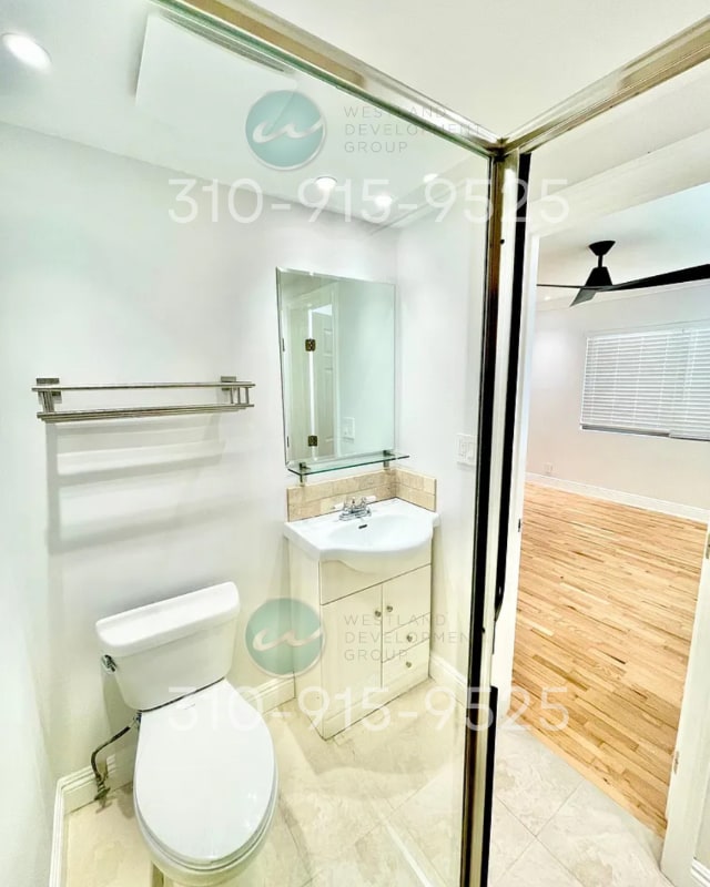 Photo - 1619 Brockton Ave Unidad 202