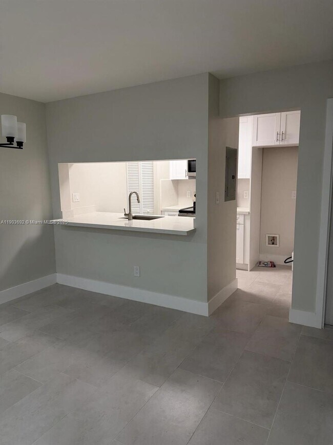 Photo - 9716 Hammocks Blvd Unidad 201-34