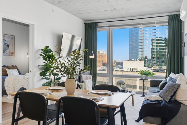 Photo - Post Chicago