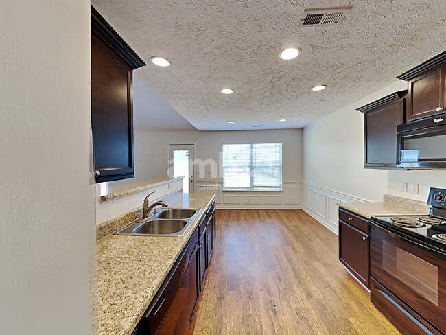 Photo - 312 Wears Dr