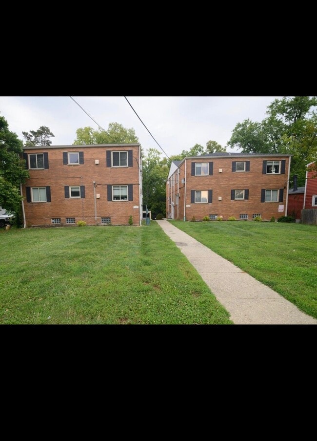 Building Photo - 6366 Corbly Rd Unit 3