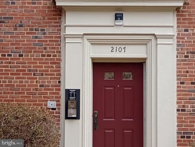 Photo - 2107 Fort Davis St SE Unit 202