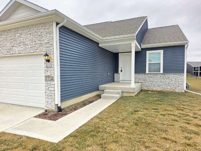 Photo - 1724 Southbridge Dr