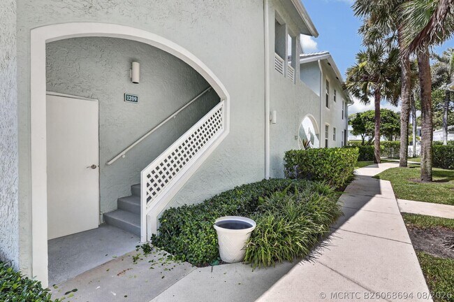Photo - 1209 Mainsail Cir Unit 1209