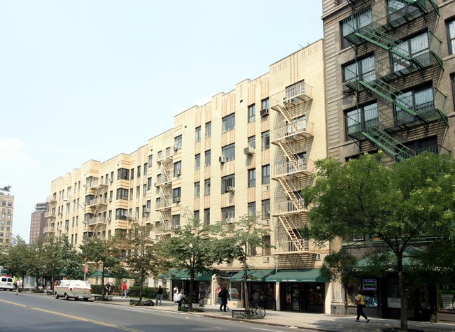 Photo - Chelsea Garden