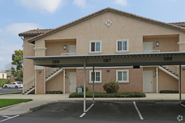 Photo - Lindsay Family