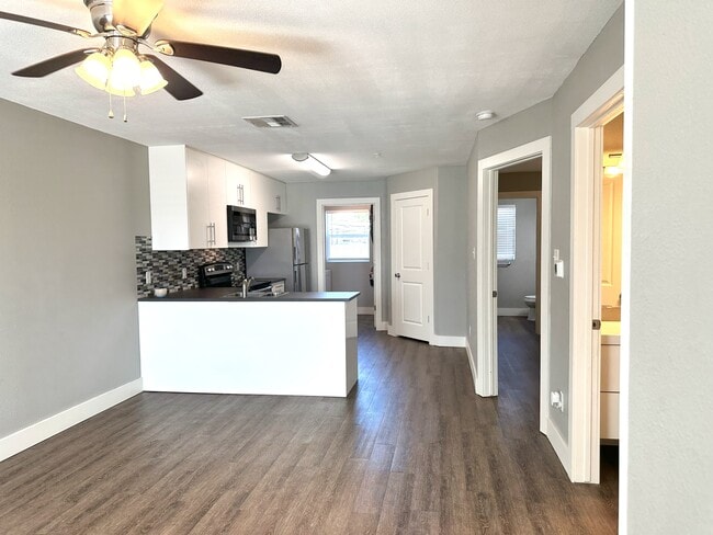 2806 Bull Run Unit C