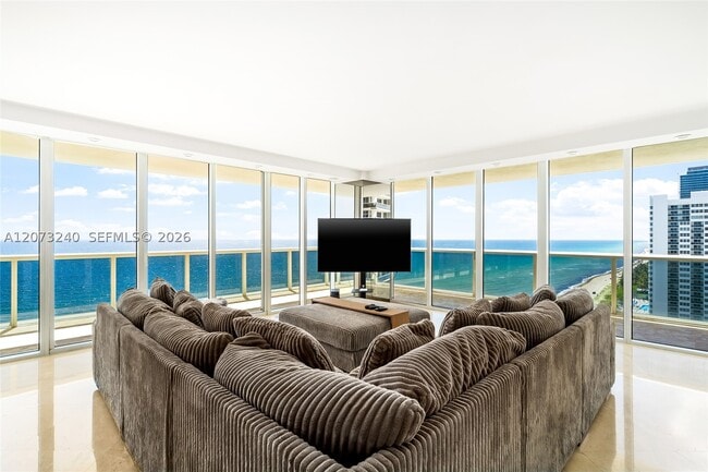 Building Photo - 1830 Ocean 1702 Unit 1702
