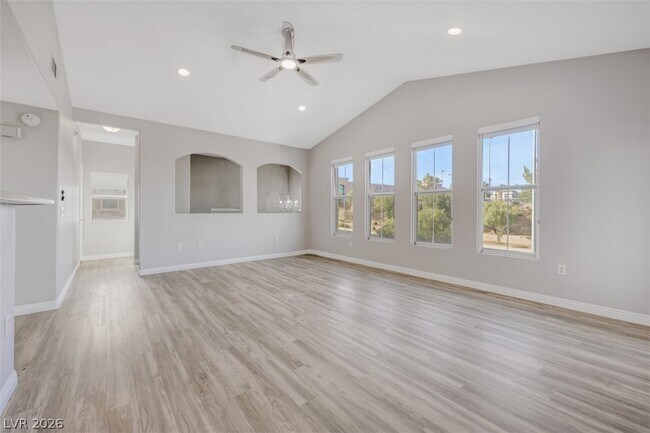 Photo - 9975 Peace Way Unidad 2177