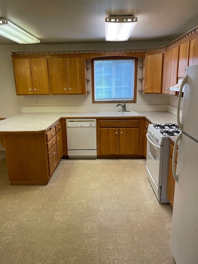 Photo - 3 Bed 2 Bath House