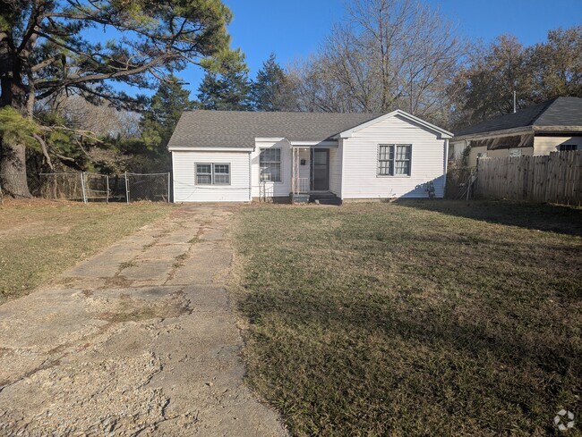 Building Photo - 900 S Hitchite Ave Rental