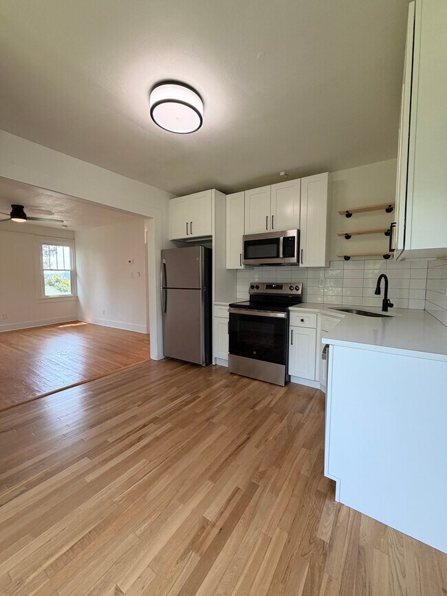 Photo - 319 E Scott Ave Unit 319-3