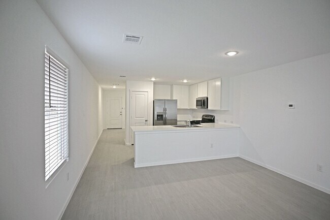 Photo - 1502 Tiptop Mdw