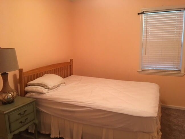 Photo - 422 Holly St