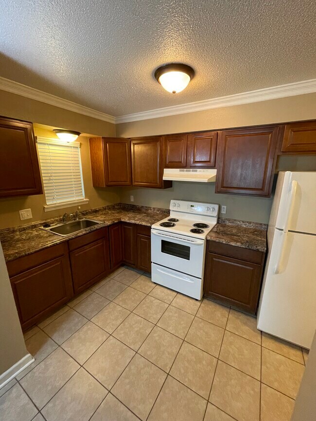 Newberry Court Apartments