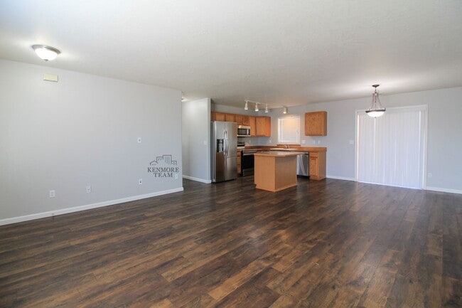 Photo - 3 Bedroom, 2 Bath Home in West Pasco