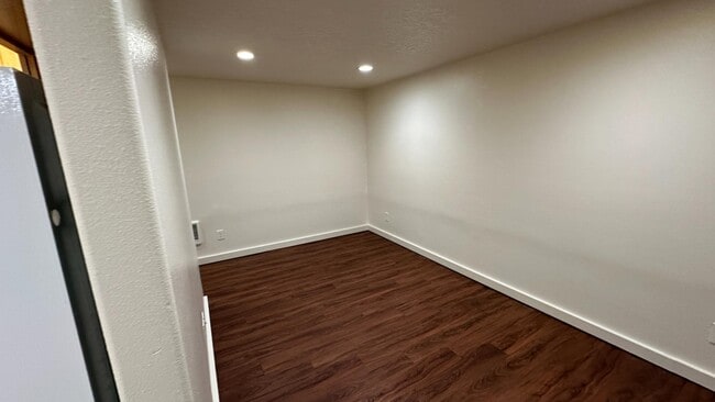 Photo - 15616 SE Division St