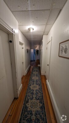 Building Photo - 50 Fisher Ave Unit 2 Rental