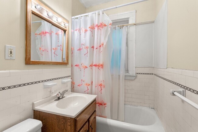 Photo - 590 Washington St Unit 3