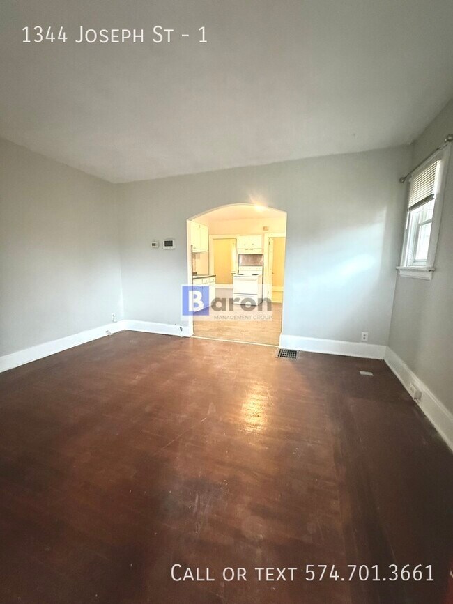 Photo - 1344 Joseph St Unit 1