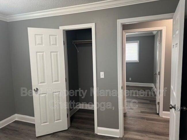 Photo - 3111 N Hawthorne St