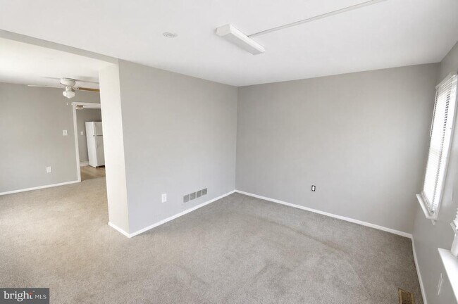 1209 High St