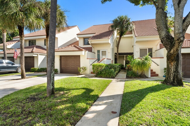 Building Photo - 403 Sea Oats Dr Unit B
