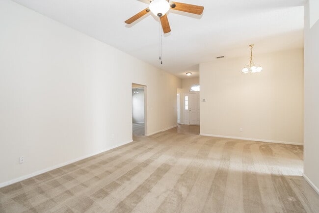 Photo - 2452 Willowbend Dr