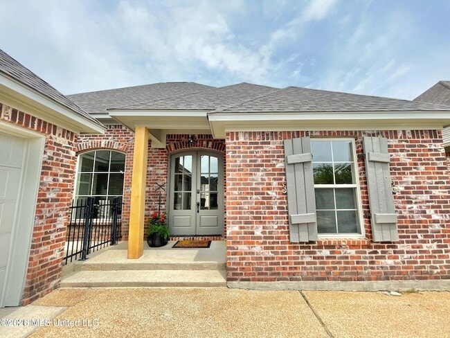Photo - 718 Chambord Dr