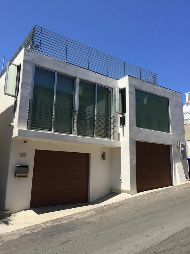 125 16th Pl Unit 125 16th Place