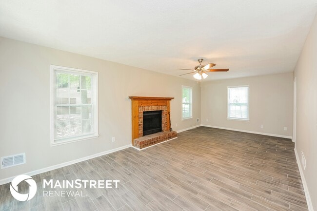 Photo - 3135 Revere Cir