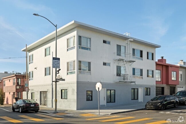 Building Photo - 3100 Taraval St Rental