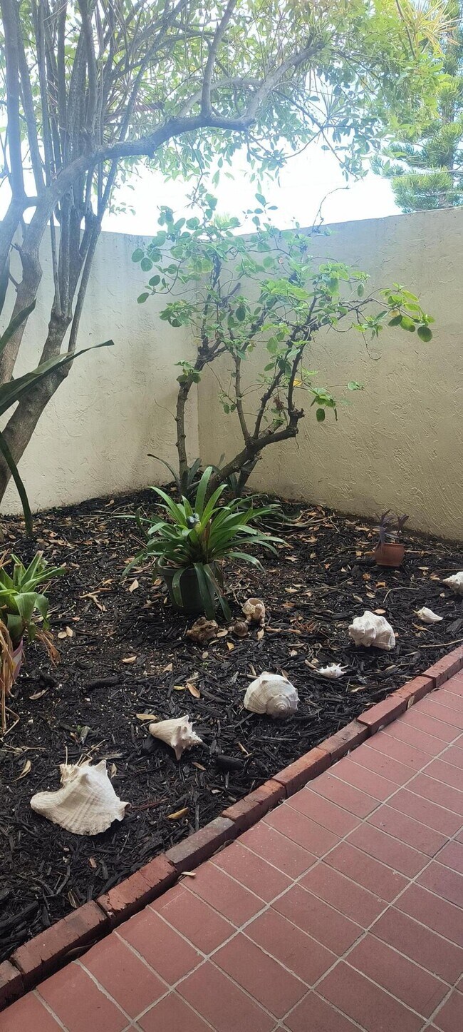 1611 Minutemen Causeway Condo Unit - Image 