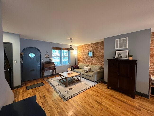 Photo - 1415 Trinidad Ave NE
