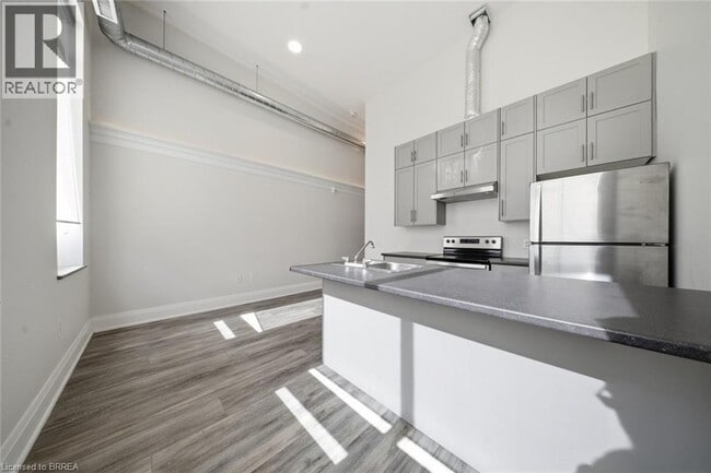 Photo - 11 Queen St Unit 303