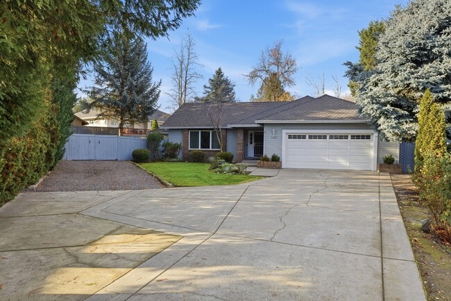 Photo - 1137 Riverrock Way