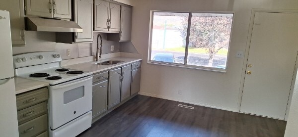 Building Photo - 1110 S Graff Cir Unit 1112 Rental