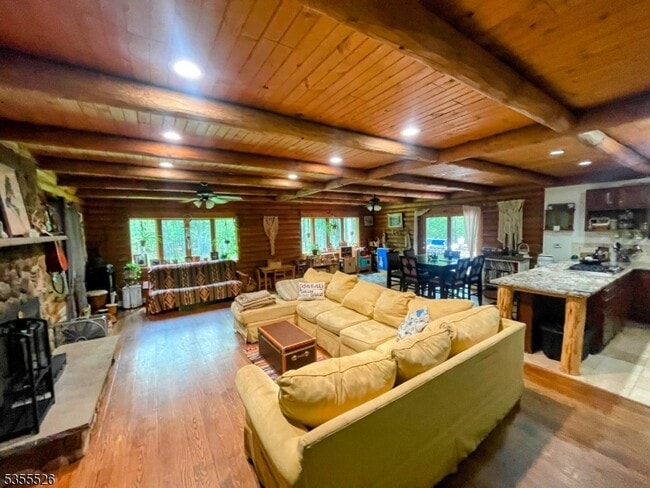 Photo - 101 Flatbrook Rd