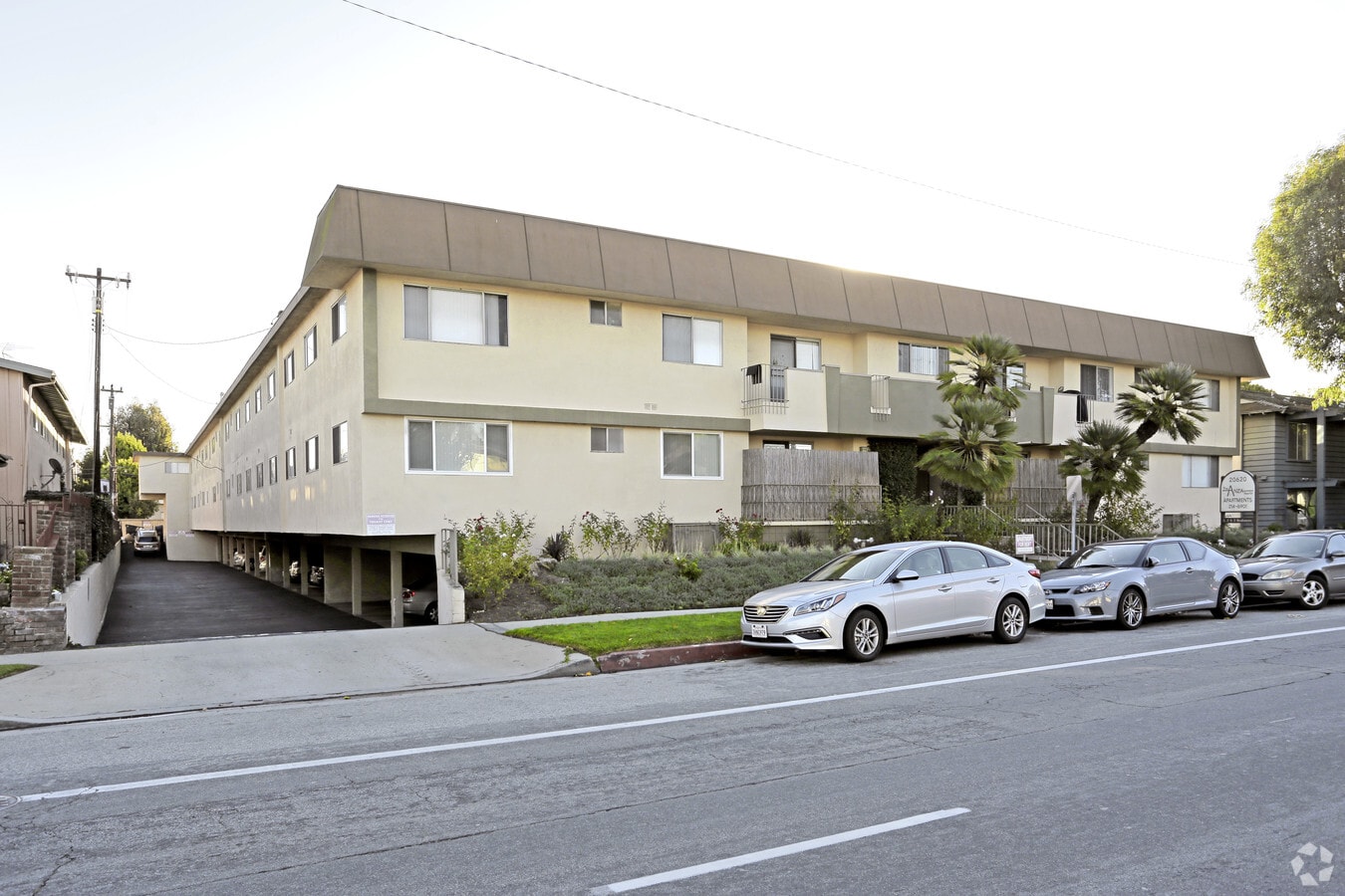 Anza North Apartments - Anza North Apartments