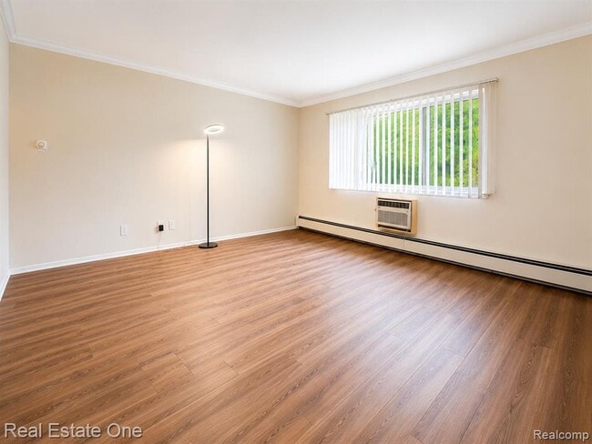 Photo - 810 Plate St Unit 203