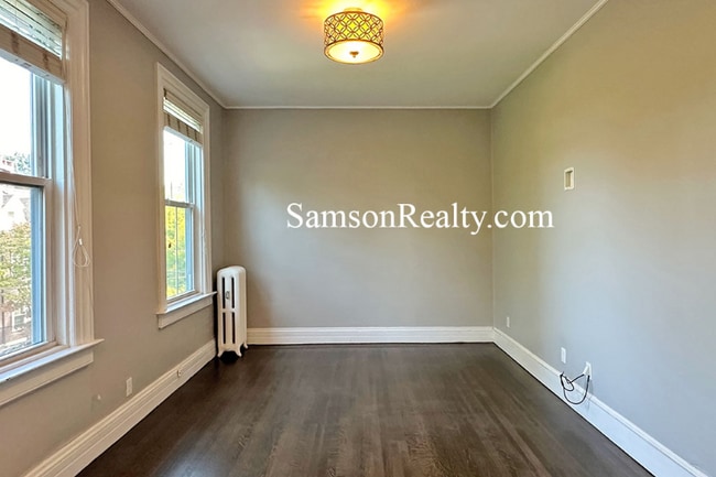 Photo - 81 Lloyd Ave Unidad 2B