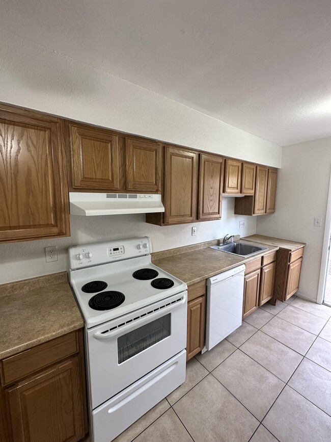 Building Photo - 8443 E Coronado Rd Rental
