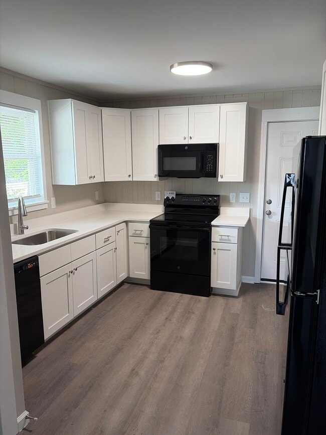 Photo - 1416 Attucks St