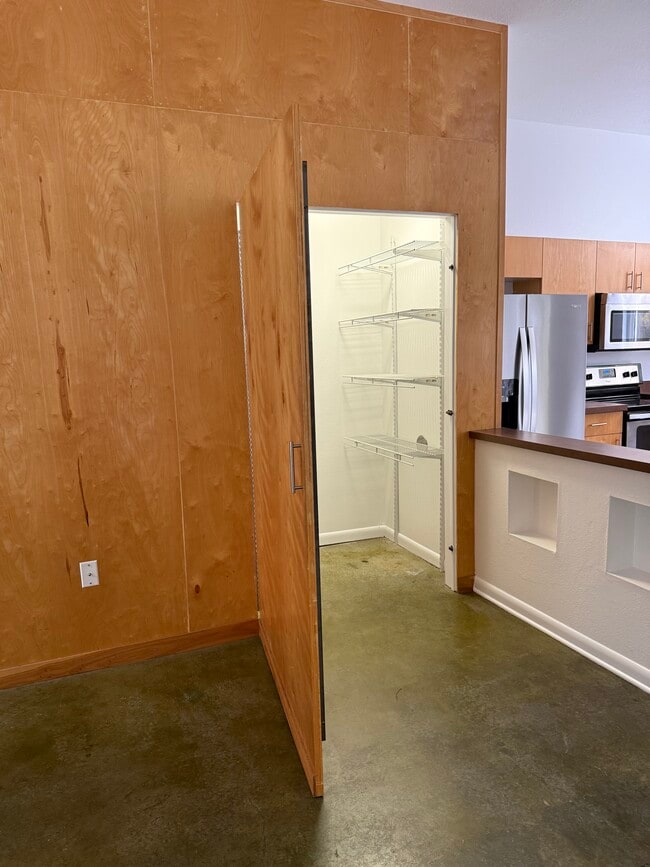Photo - 829 3rd Ave N